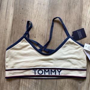 TOMMY HILFIGER SEAMLESS TRIANGLE BRA